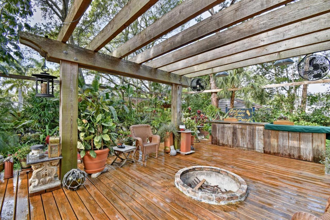 Sarasota Bungalow With Pergola, Garden And Waterfalls! Βίλα Εξωτερικό φωτογραφία